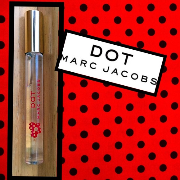 Marc Jacobs DOT Rollerball 0.24 oz Eau De Parfum