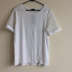 White tee with mesh sleeves