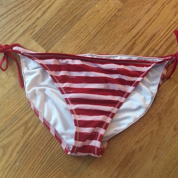 America bikini top and bottom - Picture 3 of 3