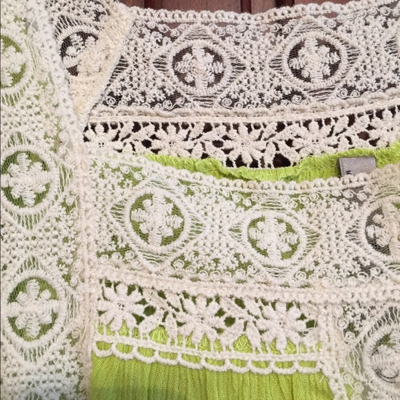 Soft💚Kiwi Green💚Peasant Top - Picture 2 of 4