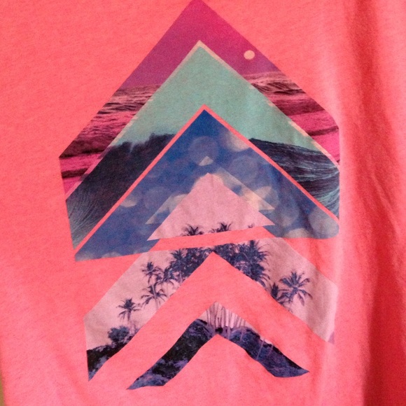 AE Graphic Tee - Picture 2 of 3