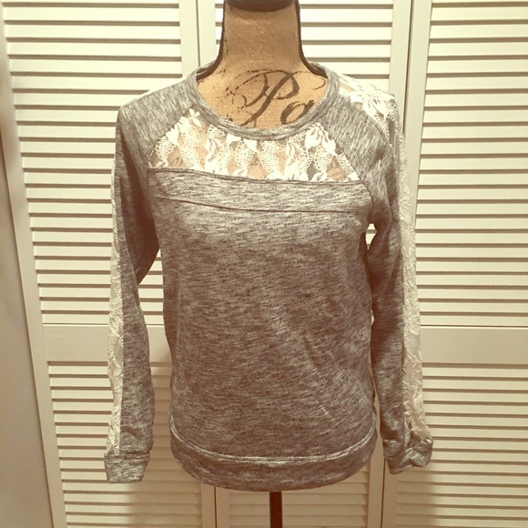Express Lace pull over - Picture 1 of 4