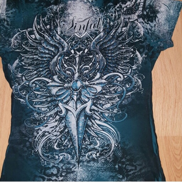 Distressed Sinful Top - Picture 2 of 2