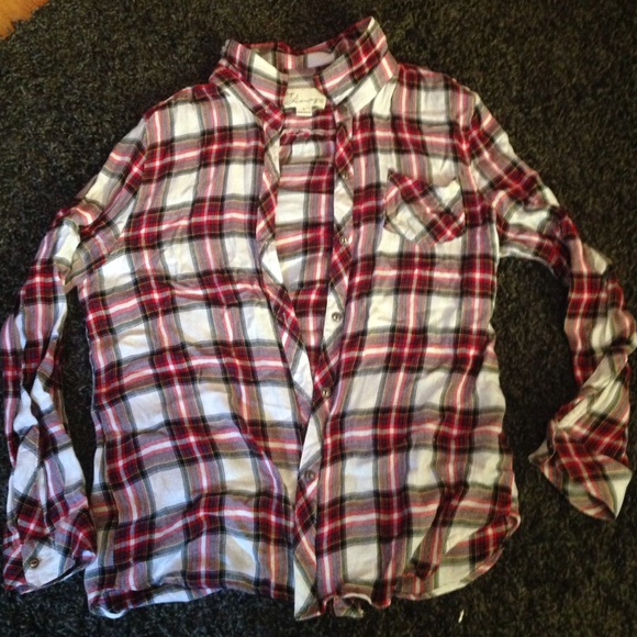 LARGE- button down flannel