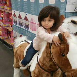 Meet your Posher, Alma