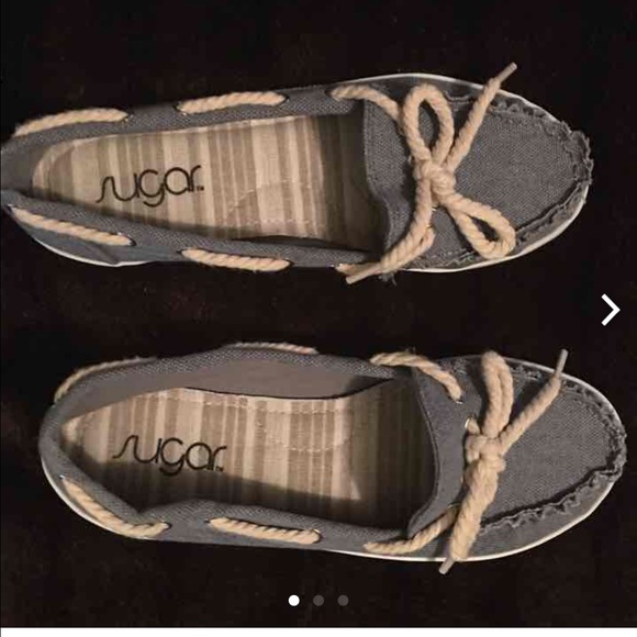 Size 6. NWOT! Brand new never worn.
