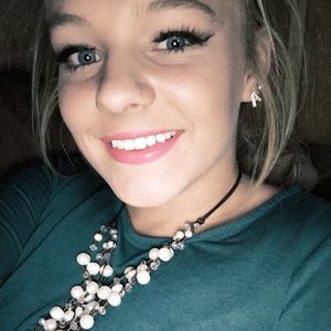 Meet your Posher, Ally