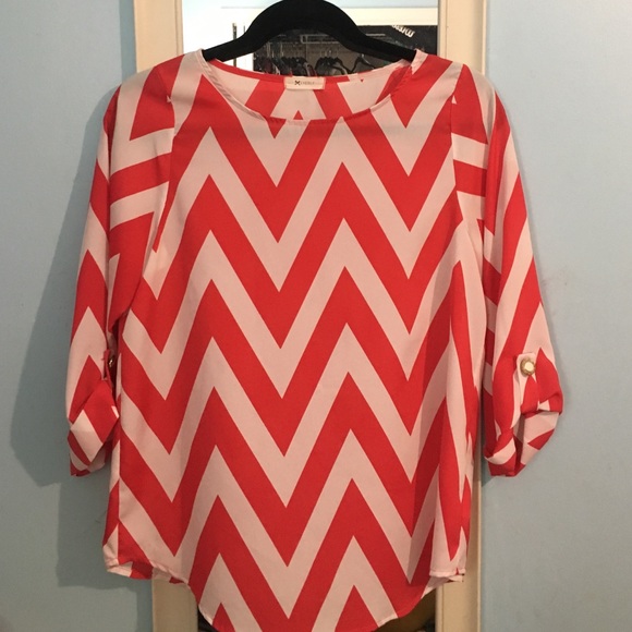 Red white chevron blouse - Picture 1 of 1