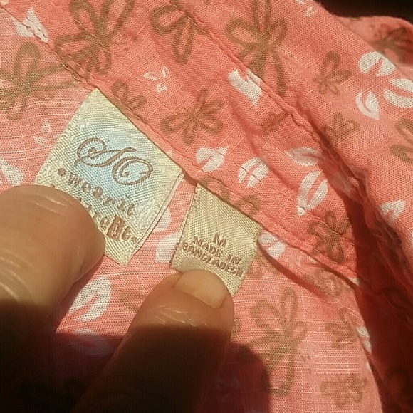 Button down - Picture 4 of 4