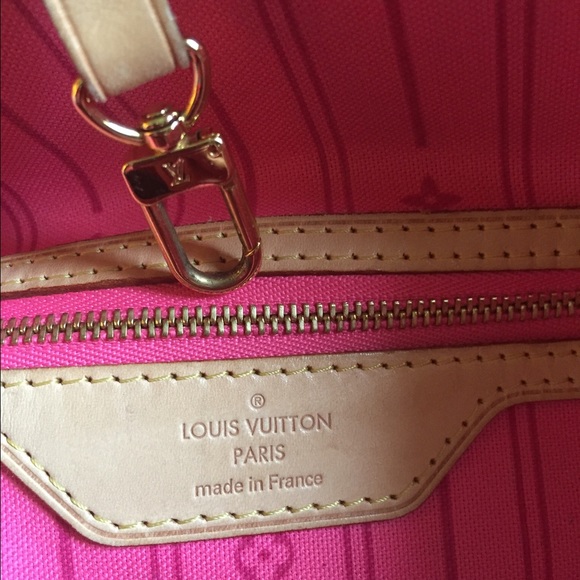❌SOLD❌LOuis Vuitton Neverfull Roses - Picture 2 of 4