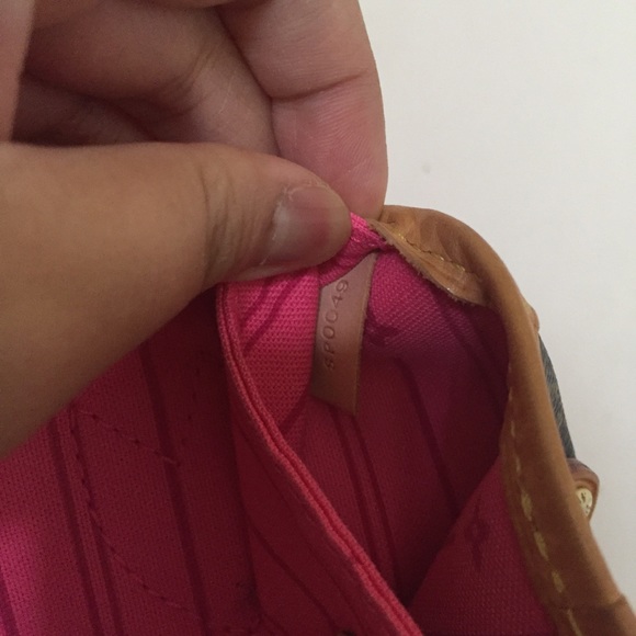 ❌SOLD❌LOuis Vuitton Neverfull Roses - Picture 4 of 4
