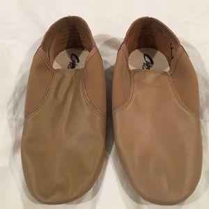 Capezio E Series Slip on Jazz Shoe