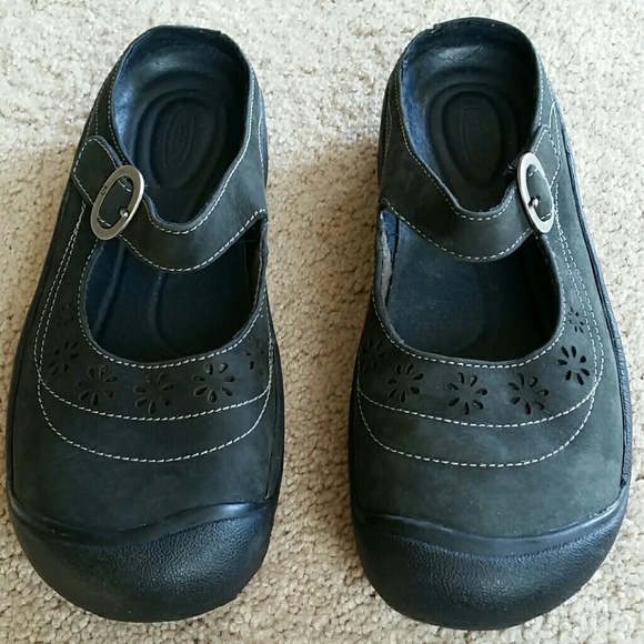 Keen slip on leather shoes