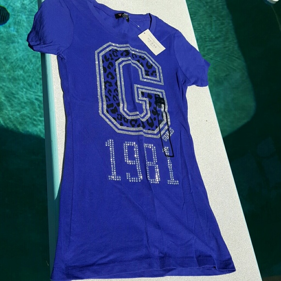 Guess t-shirt sz xs