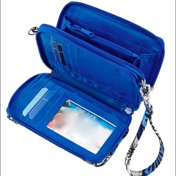 Vera Bradley Wallet😍💙