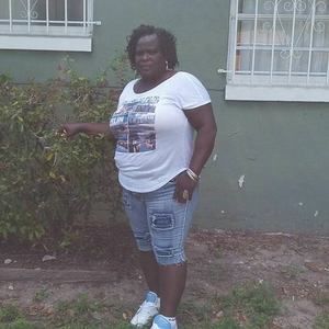 Meet your Posher, Sharon