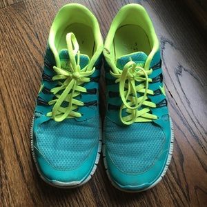 Nike Free Run sneakers. Worn. Size 10.