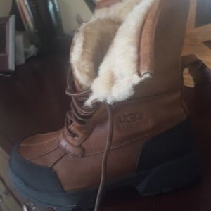 UGG BOOTS SIZE 8 great conditions