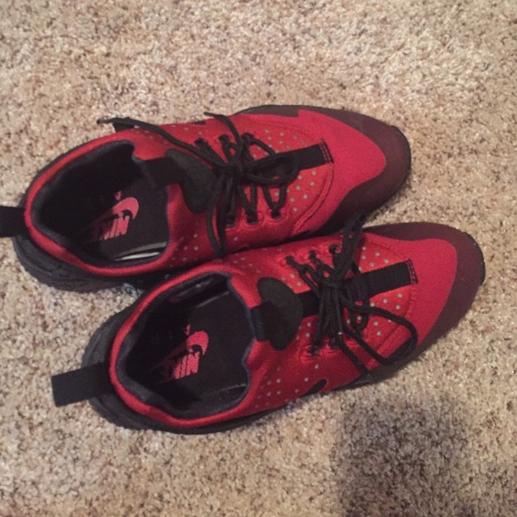 Nike air huraches size 7
