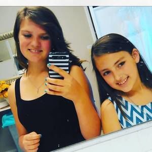 Meet your Posher, Dena