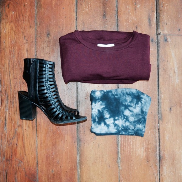 •Maroon Dress•