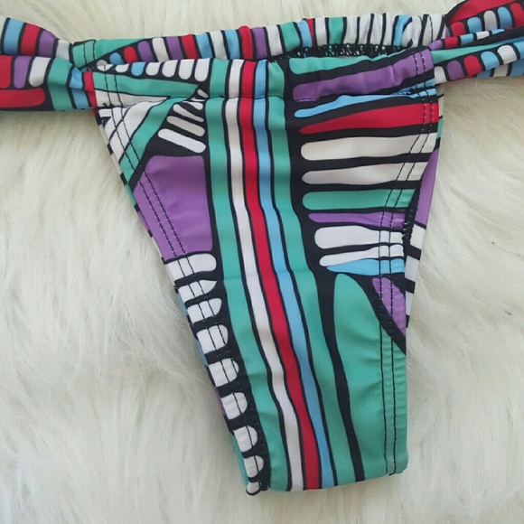 Cutie Bikini - Picture 3 of 4