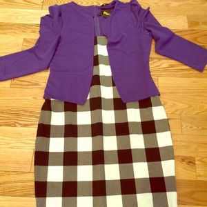 Chic form fitting professional suit