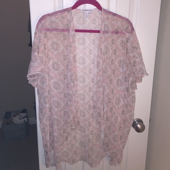 BCBGeneration Tops - BCBG pink floral kimono