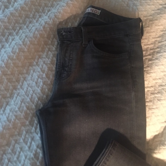 J Brand Mid Rise Pencil Leg in Ghost Size 26