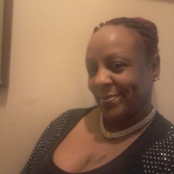 Meet your Posher, Patricia - Picture 1 of 1