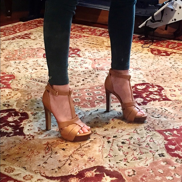 NEW [Jessica Simpson] tan ankle strap heels size 8 - Picture 2 of 4