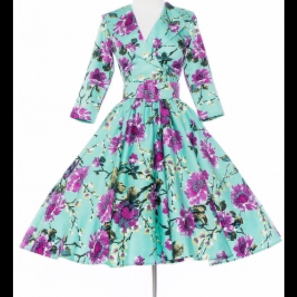 Perfect pin-up girl dress!! Worn ONCE!