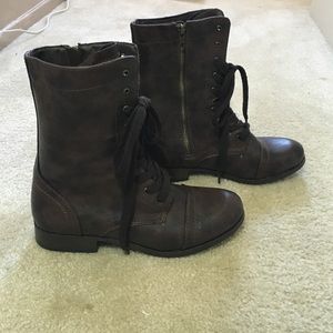 ✨DARK BROWN COMBAT BOOTS✨