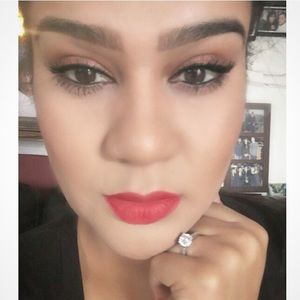 Meet your Posher, Cristina