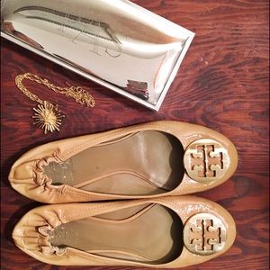 Tory Burch nude flats size 7.5