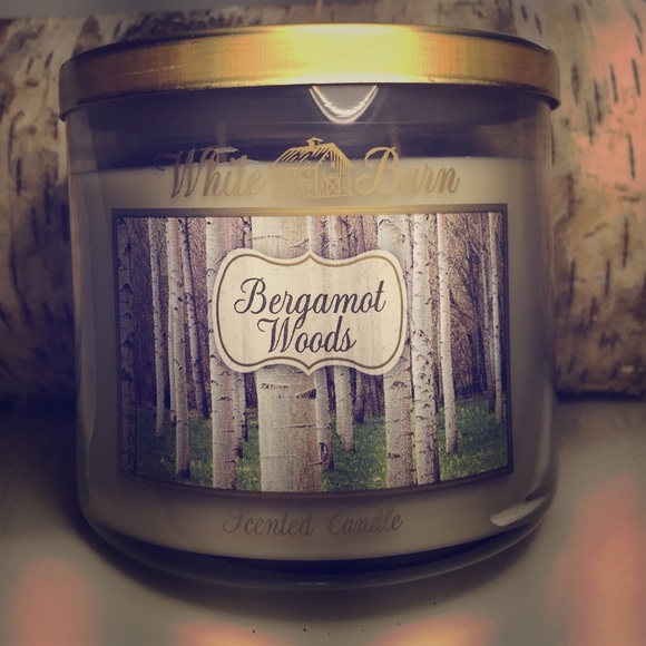 Bath & Body Works: Bergamot Woods 3-wick candle
