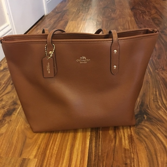 SALE‼️ Authentic Coach Tote