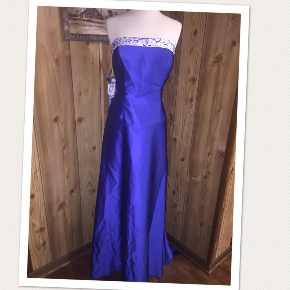 White and blue wedding/bridesmaid/ prom dress
