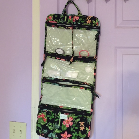 NWOT Vera Bradley hanging organizer