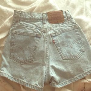 vintage levi jean shorts