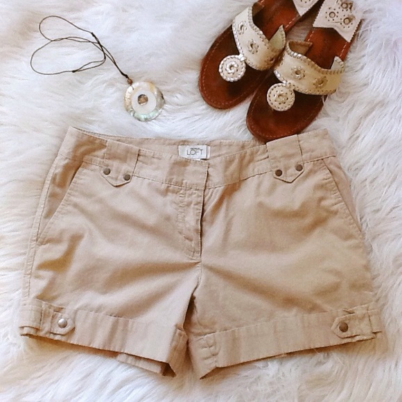 LOFT Pants - 🆕💥ANN TAYLOR LOFT Khaki Shorts