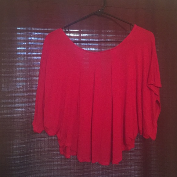 ❗️CLEARANCE❗️Red crop top