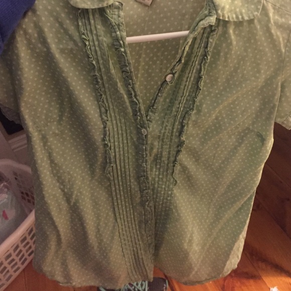 Green polka dot American eagle blouse - Picture 2 of 3