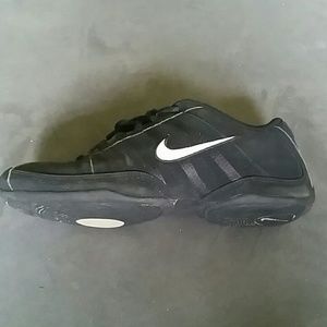 Nike Shoes - Black and white Nikes Nike Shoes - Black and white Nikes