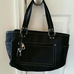 Fossil tote