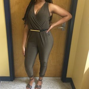 Olive jumpsuit💜