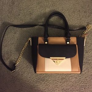 Steve Madden purse