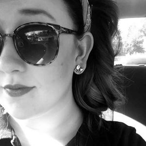 Meet your Posher, Candice