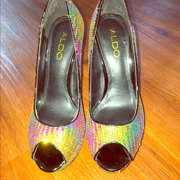 Aldo Pump - Picture 1 of 4