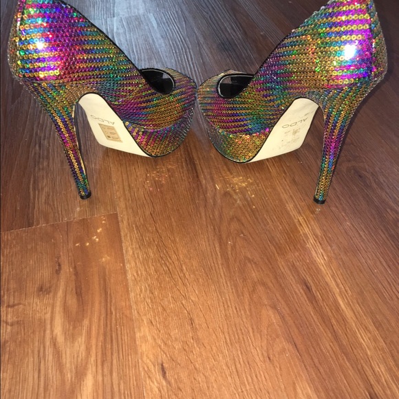 Aldo Pump - Picture 3 of 4